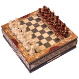 Шахматы резные ручной работы в ларце средние slchesslars