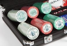 Набор для покера US Dollar на 300 фишек USD300